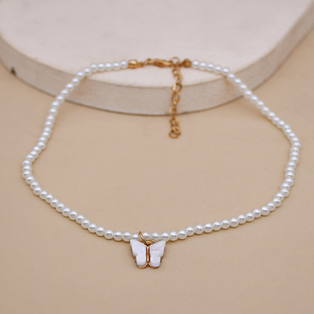 Elegant Pearl Butterfly Choker